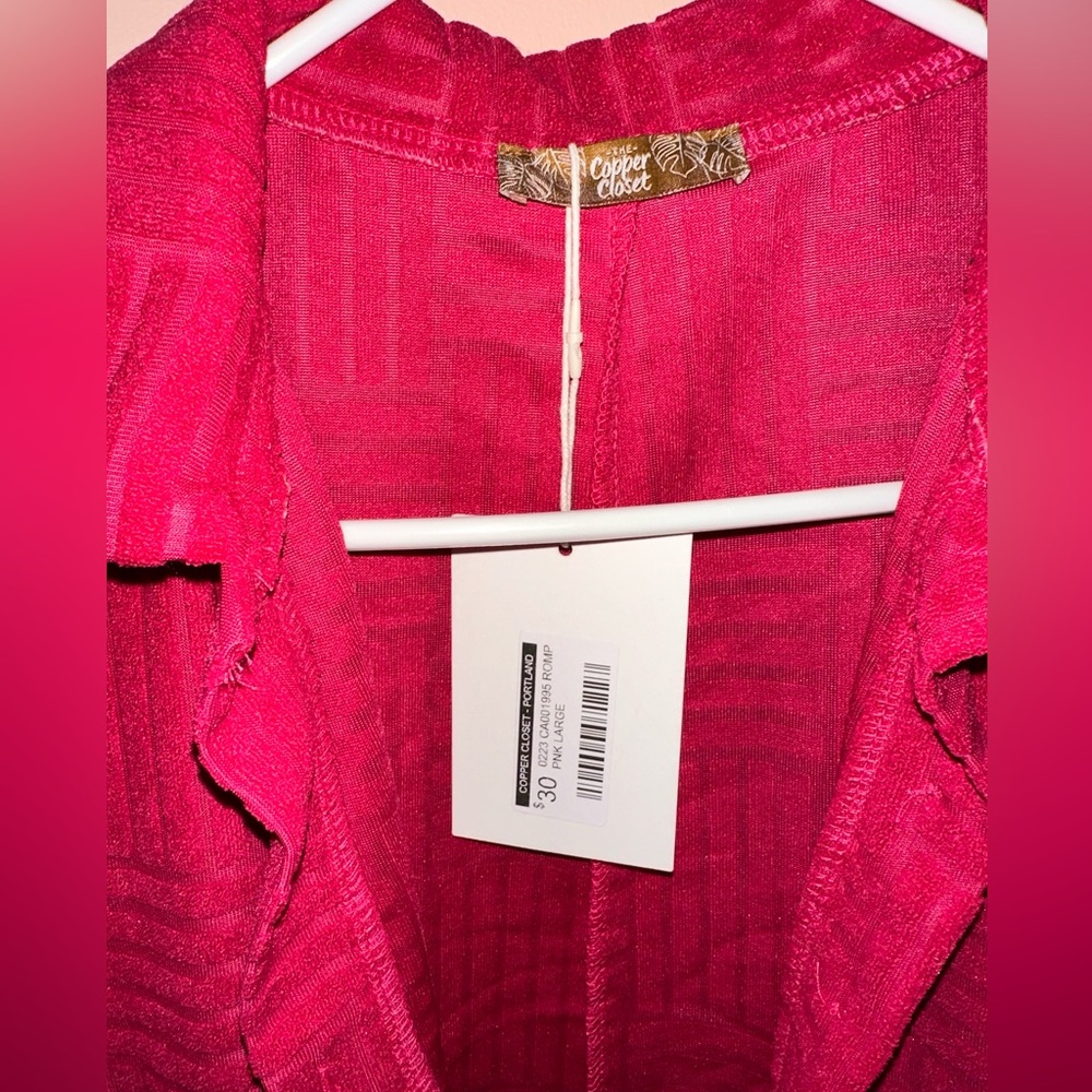 Pink romper - Picture 2 of 3